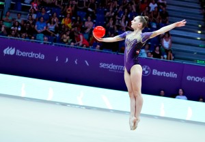 aa q neumann julia aut ph simone ferraro sfa09351 copia